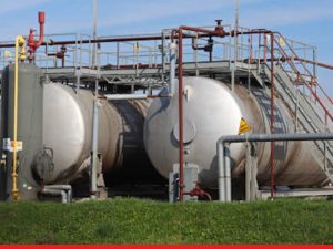 Wind & seismic loads acting on pressure vessels (Self-guided)